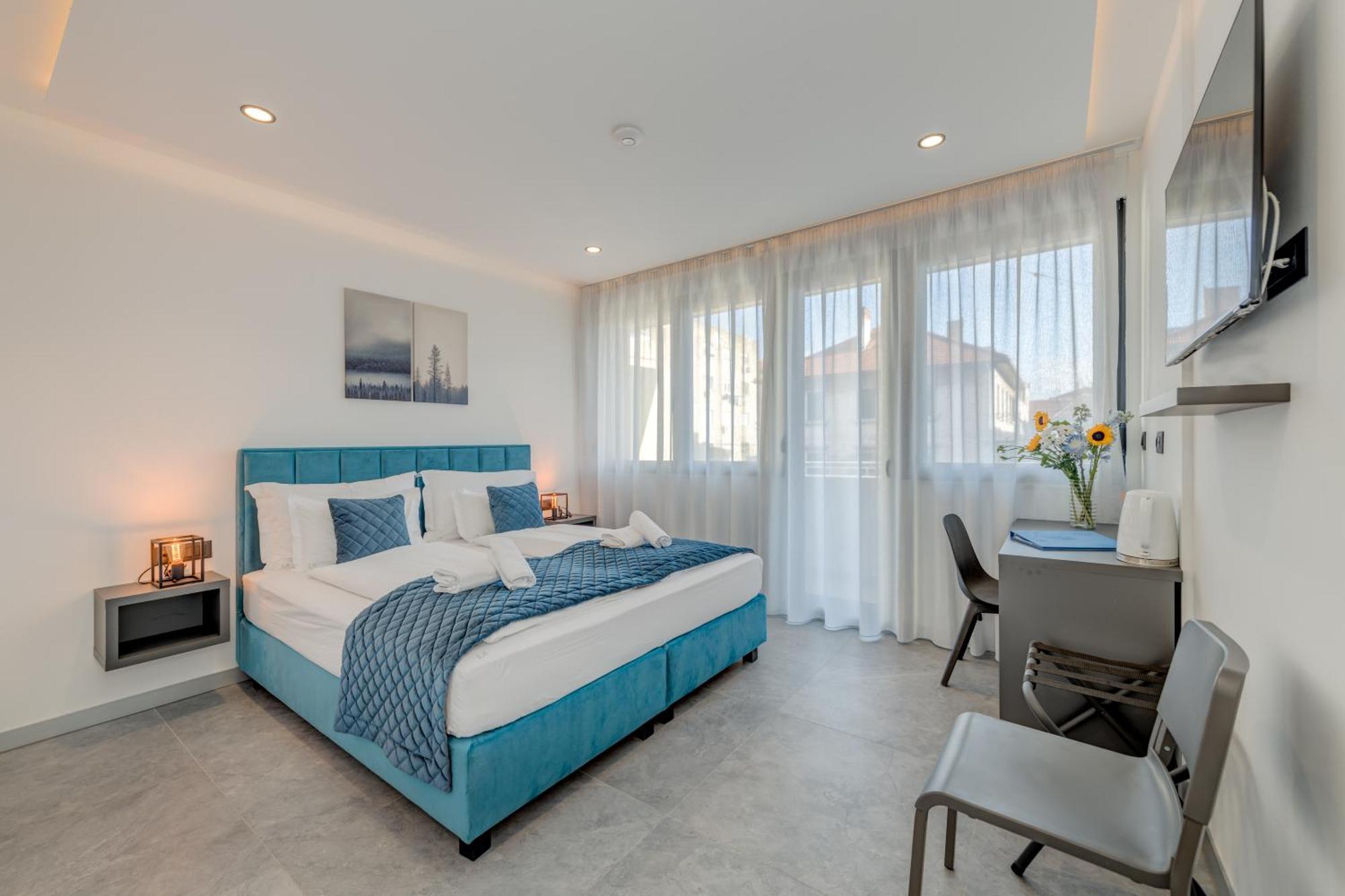 Lichia Amia Luxury * Split