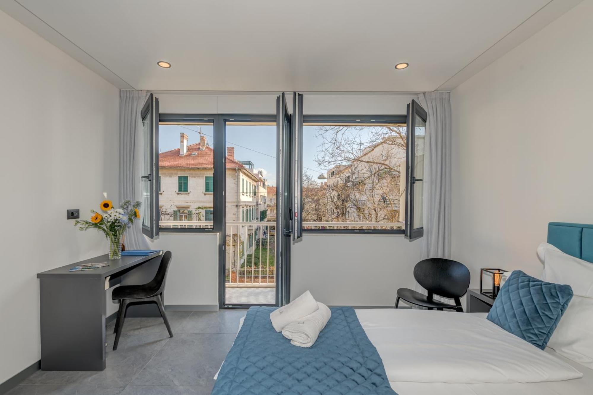 Lichia Amia Luxury * Split